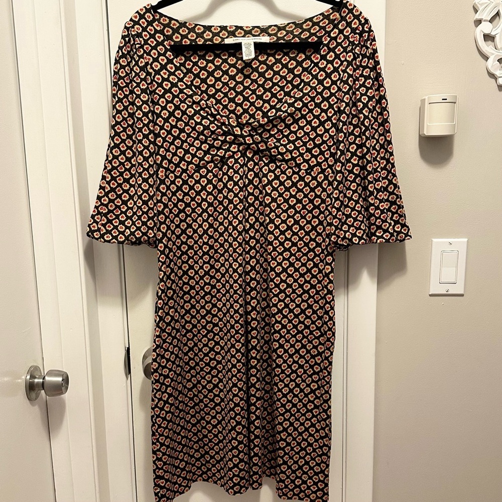 Diane von Furstenberg Silk Hearts Print Dress 8 twist front puff sleeve jersey